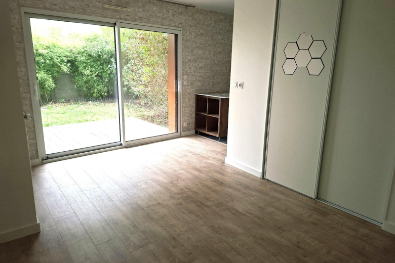 Appartement T3 en location à SAINT-JACQUES DE LA LANDE (GES04310055-610) - Photo 2