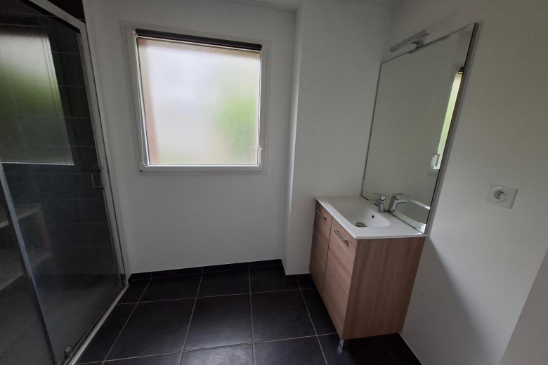 Appartement T3 en location à SAINT-JACQUES DE LA LANDE (GES04310055-610) - Photo 5