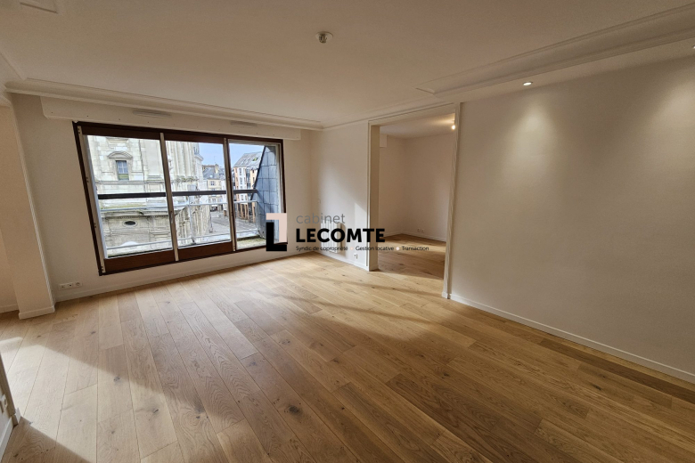 Appartement T5 en vente à Rennes (VA1992-CABINETLECOMTE35) - Photo 1