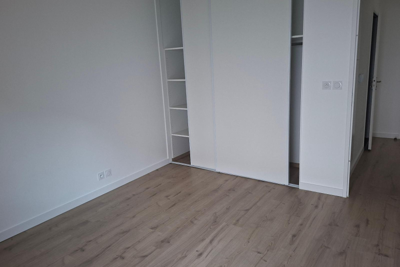 Appartement T2 en location à SAINT-JACQUES DE LA LANDE (GES04310060-610) - Photo 5