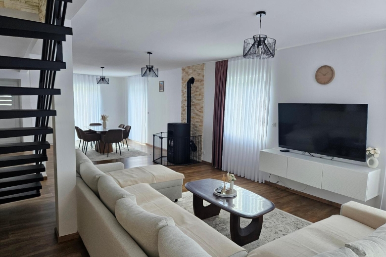 Maison T6 en vente à CHANTEPIE (T1485) - Photo