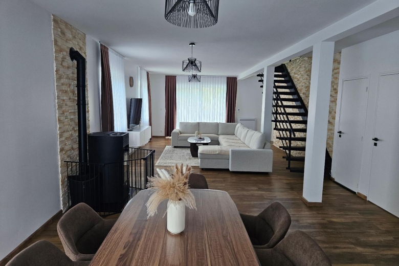Maison T6 en vente à CHANTEPIE (T1485) - Photo 3